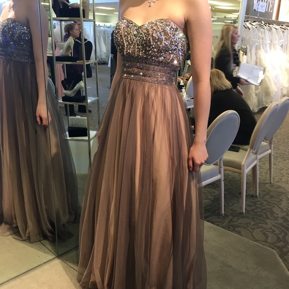 Blondie Nites Prom Dress size 3 - Picture 5 of 6